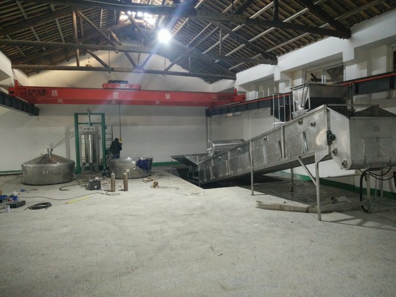 機械（xiè）化（huà）釀（niàng）酒（jiǔ）設備